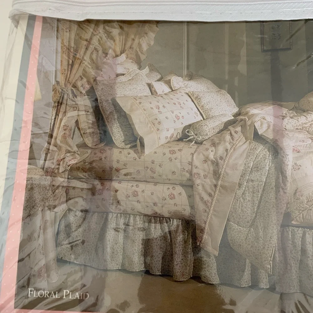 NIP Jessica McClintock Floral Pillow Sham X1